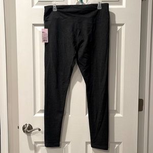 dark grey / black leggings